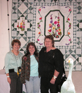 Lyn wins the quilt